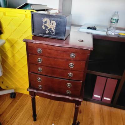 Sale Photo Thumbnail #9