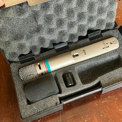 AKG C1000S Condenser Microphone