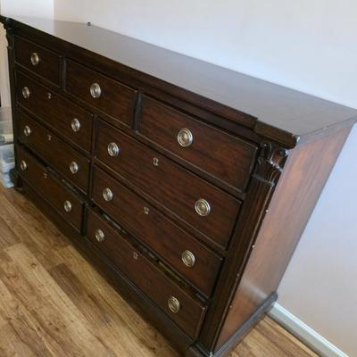 Sale Photo Thumbnail #18