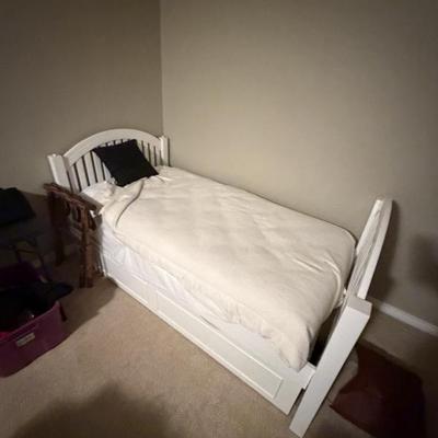 Sale Photo Thumbnail #184