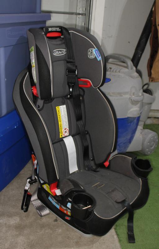 Sale Photo Thumbnail #110