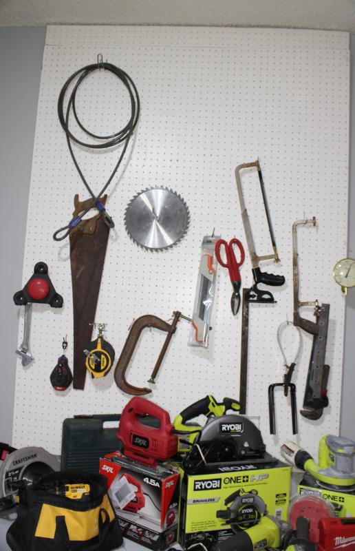 Sale Photo Thumbnail #117