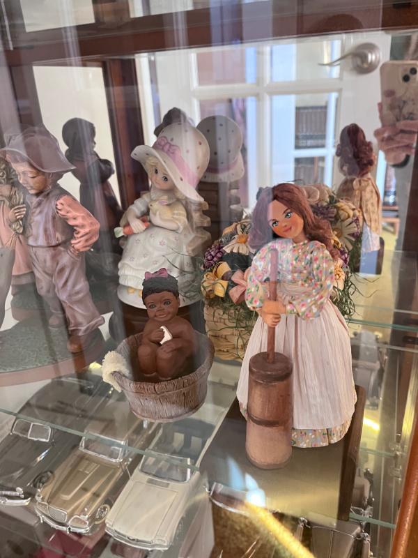 Sale Photo Thumbnail #24