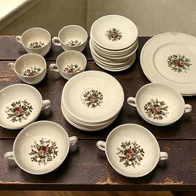 Wedgwood edme pattern creamware conway variant