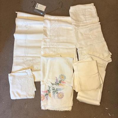 Vintage table linens