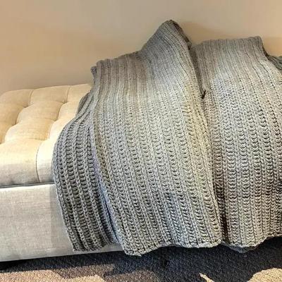 Tufted bench and 4 threshold" throw blankets