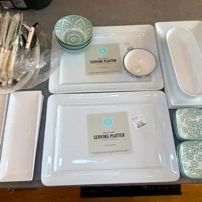 Martha stewart serving trays flatware for 13 & other pieces