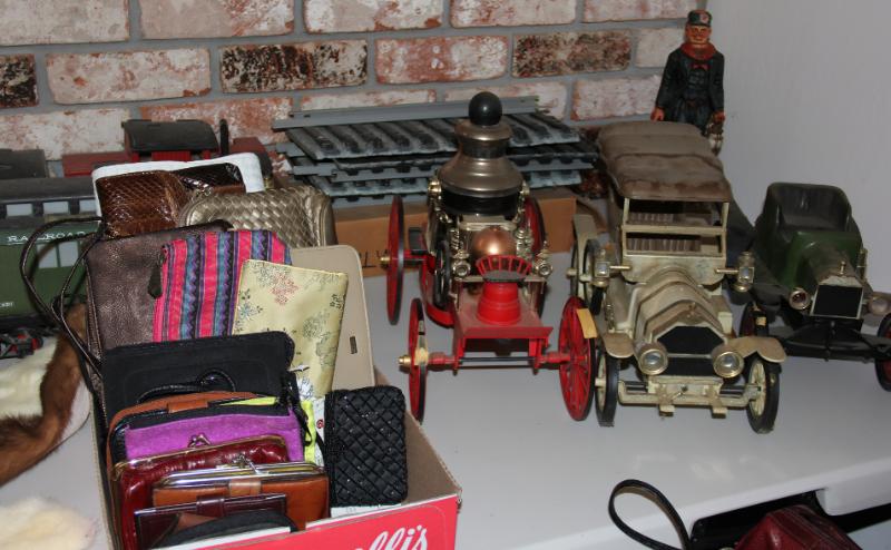 Sale Photo Thumbnail #63