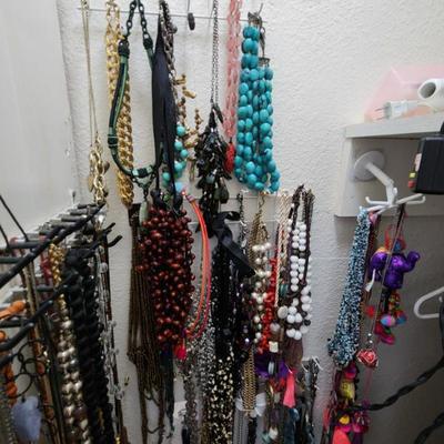 Sale Photo Thumbnail #118