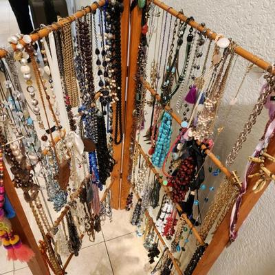 Sale Photo Thumbnail #42