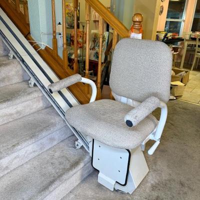 Sale Photo Thumbnail #2