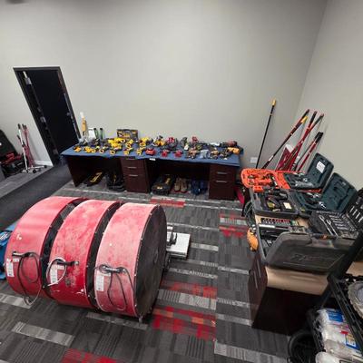 Sale Photo Thumbnail #54