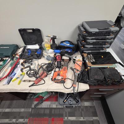 Sale Photo Thumbnail #42