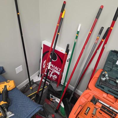 Sale Photo Thumbnail #48