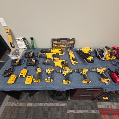 Sale Photo Thumbnail #50