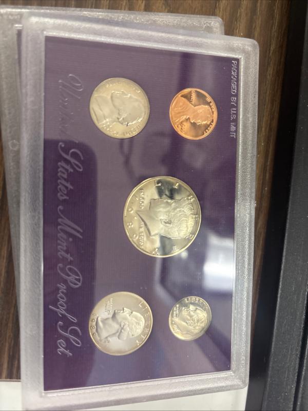 Sale Photo Thumbnail #25