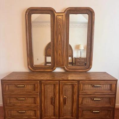 Dresser with Dual Mirrors, Drawers & Center Cabinet
