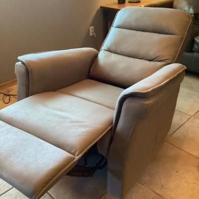 Sale Photo Thumbnail #43