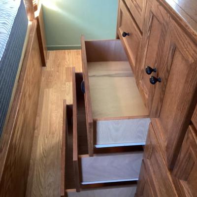 Sale Photo Thumbnail #92