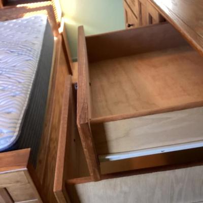 Sale Photo Thumbnail #90