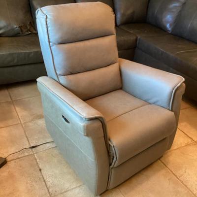 Sale Photo Thumbnail #32