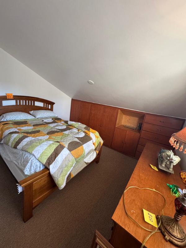 Sale Photo Thumbnail #3