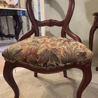 Victorian Mahogany Balloon Back Side Chair Carved Floral Tapestry Upholstery Antique