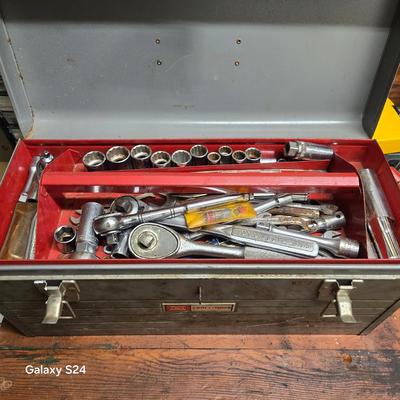 Vintage Sears Craftsman Metal Tool Box Steel Gray 18 Inch Hand Tools Included Logo Plate