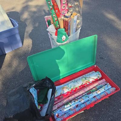 Christmas And Holiday Wrapping - Storage, Tissue Paper, Gift Bags, Wrapping Paper
