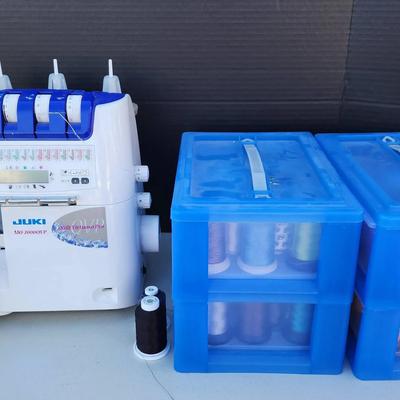 Juki Quilt Virtuoso Pro Serger Sewing Machine - MO-2000QVP & Thread Spools In Organizers