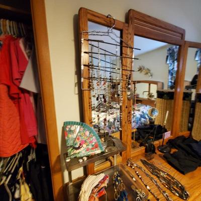 Sale Photo Thumbnail #268