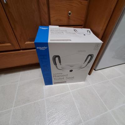 Sale Photo Thumbnail #302