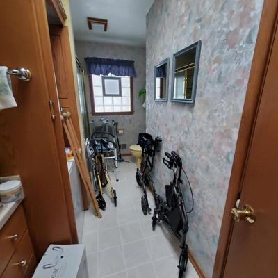 Sale Photo Thumbnail #304