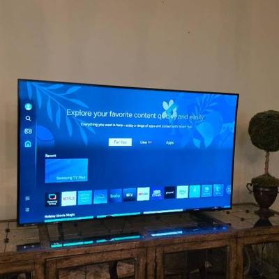 Sale Photo Thumbnail #99: Samsung Smart TV With Remote Control UHD 4K
