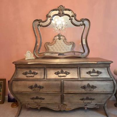Sale Photo Thumbnail #241: Hooker Furniture Dresser with Mirror
