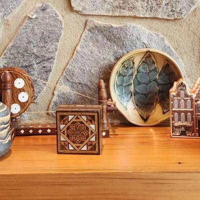 Decorative Collectibles 