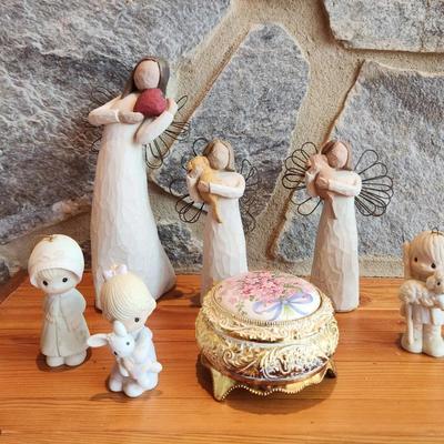 Willow Tree And Precious Moments Figurines 