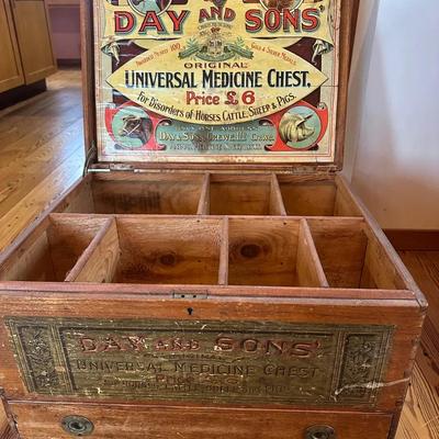 Day And Sons Universal Medicine Chest