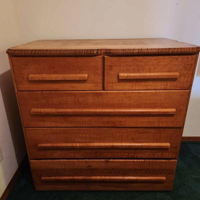 Rustic Chest Of Drawers