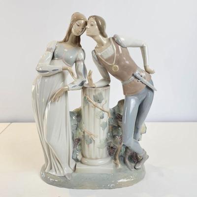 Lot #57 - Lladró Porcelain Romeo & Juliet Porcelain Figurine by Sculptor Alfredo Ruiz