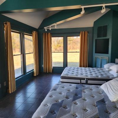 Sale Photo Thumbnail #186