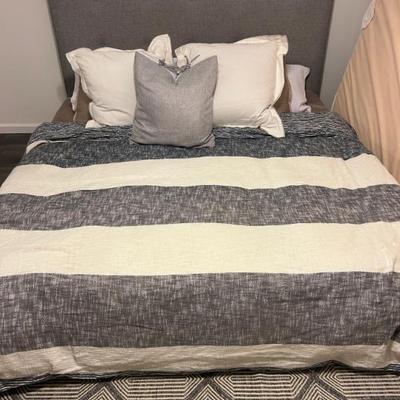 Sale Photo Thumbnail #195