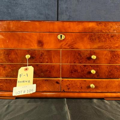 Sale Photo Thumbnail #229