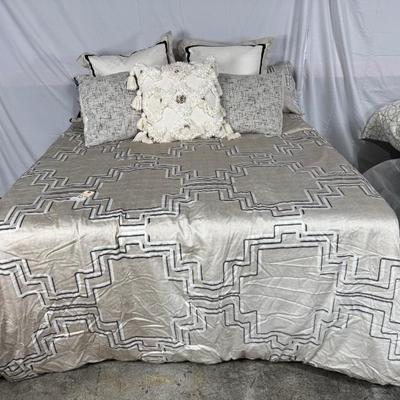 Sale Photo Thumbnail #222