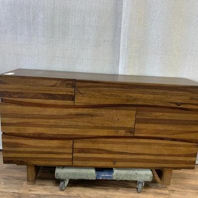 Sale Photo Thumbnail #307