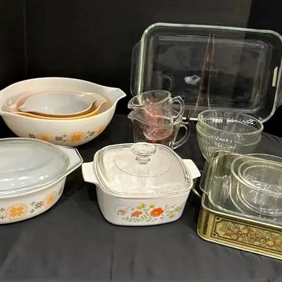 Pyrex Collection Featuring Vintage Town & Country Pattern