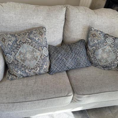 Sale Photo Thumbnail #64