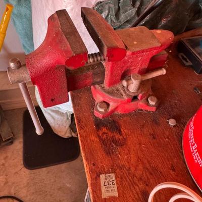 Sale Photo Thumbnail #105