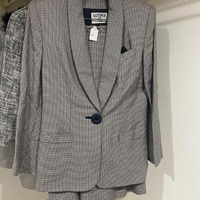 Sale Photo Thumbnail #21