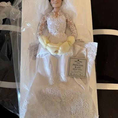 277: Danbury Mint Princess Kate Bride Doll